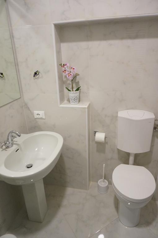 Ca' Venezia Loc-09522 Apartment Bagian luar foto